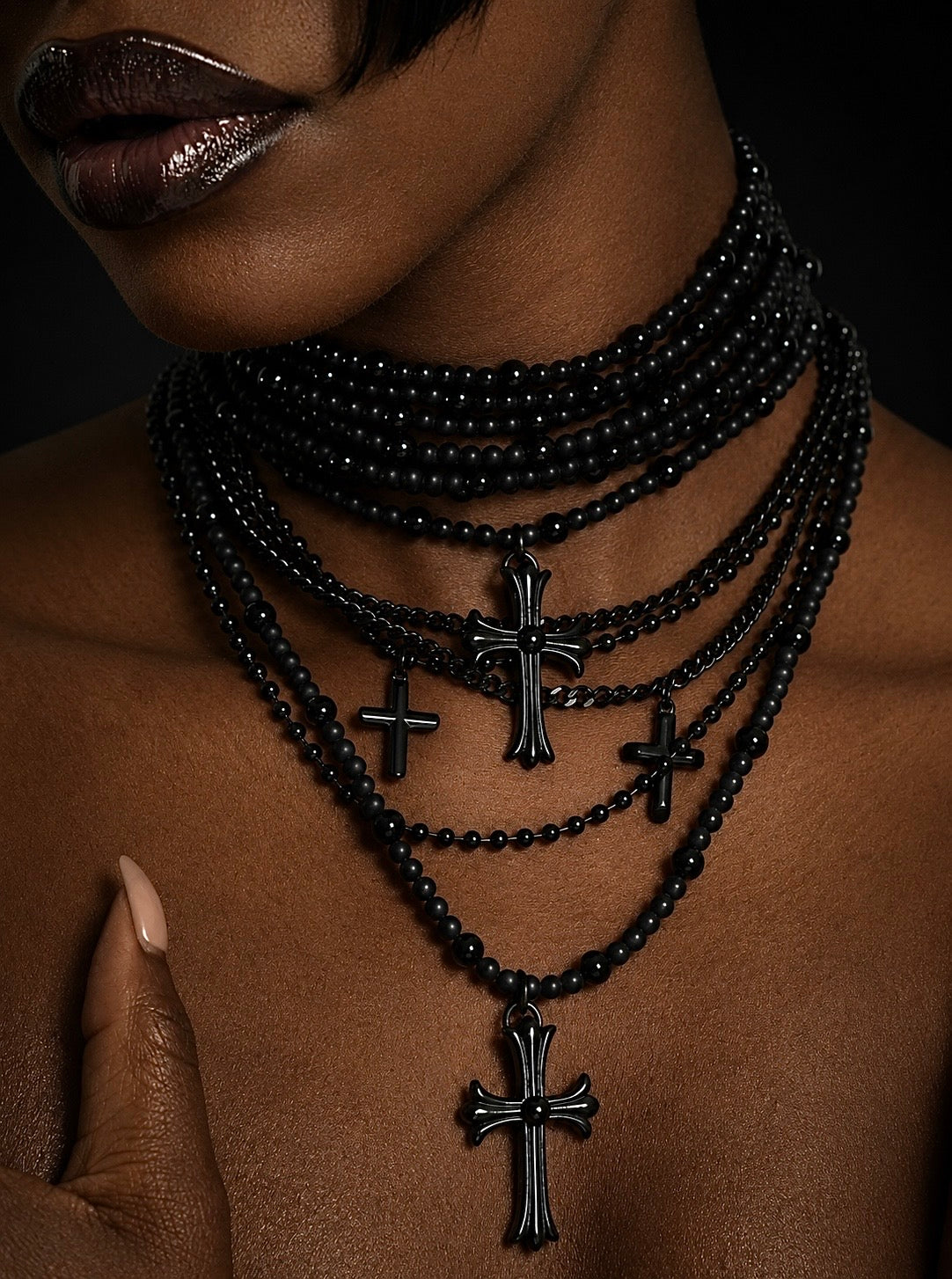 Noir Cross Choker