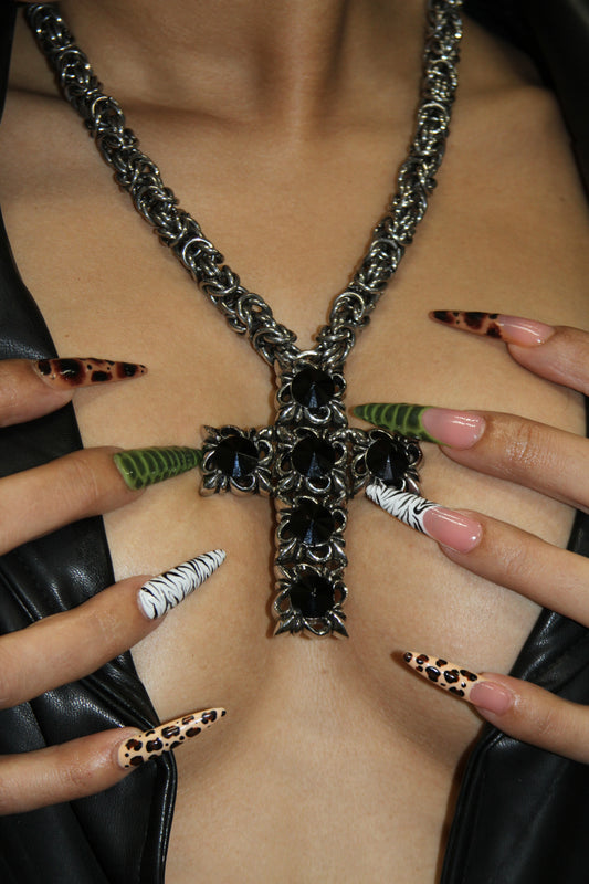 Gothika Cross Chain