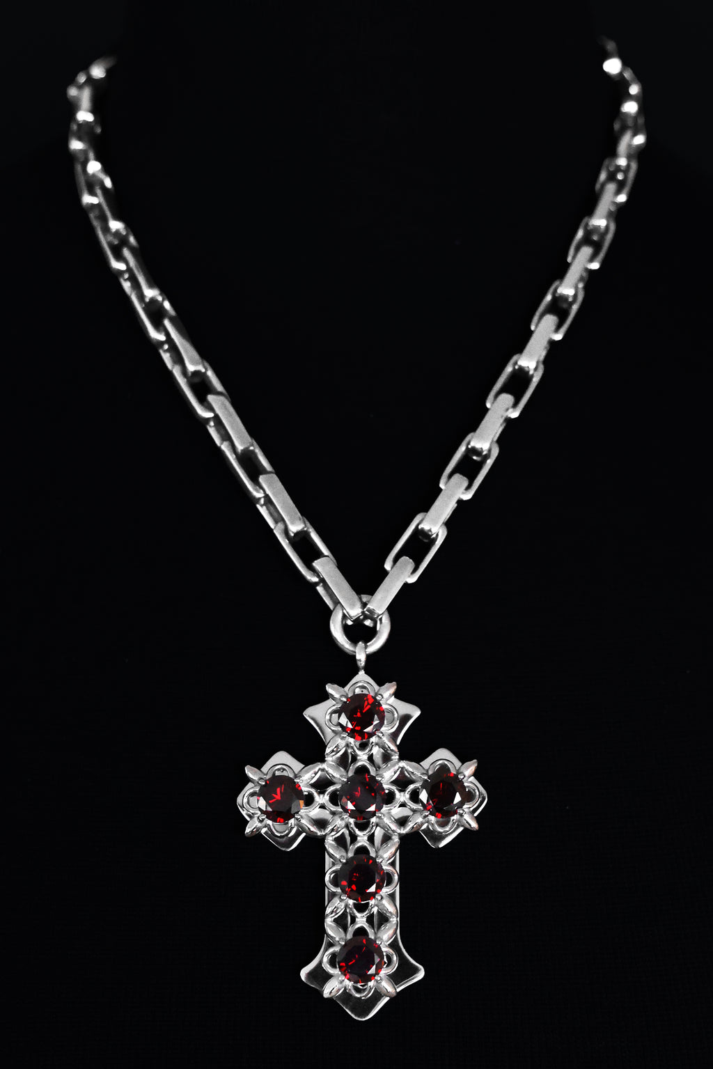 Malbec Cross Chain